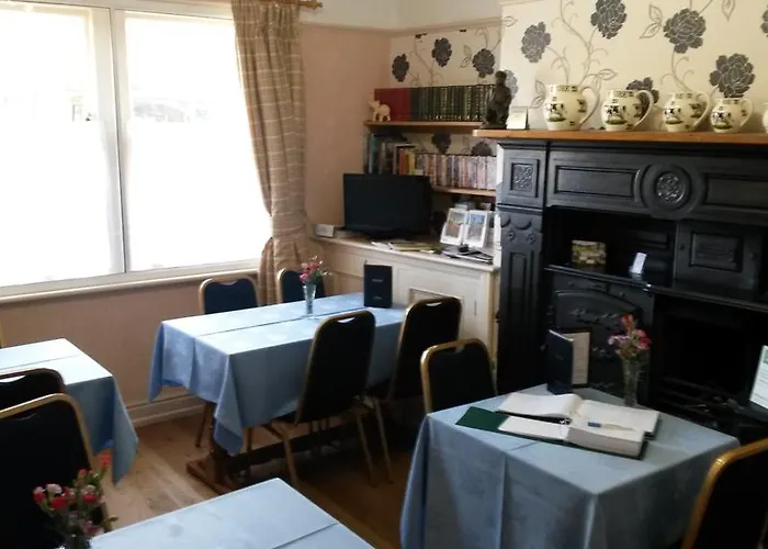 Guest house Lyndale 4*