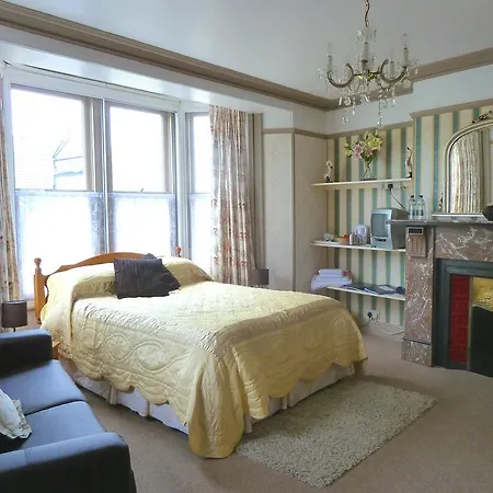 בית הארחה Lyndale